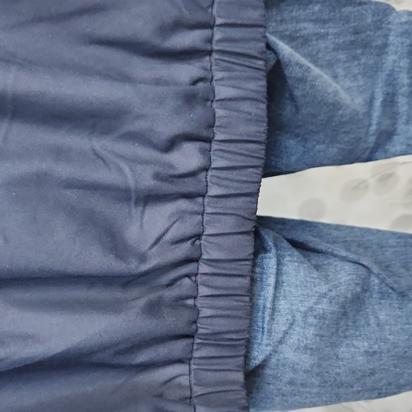 Chico’s Zenergy Hooded Windbreaker Utility Rain Jacket - 1 - Picture 8 of 11